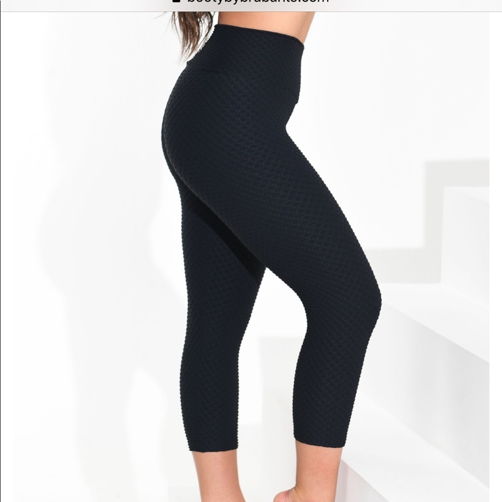 Croco crops black